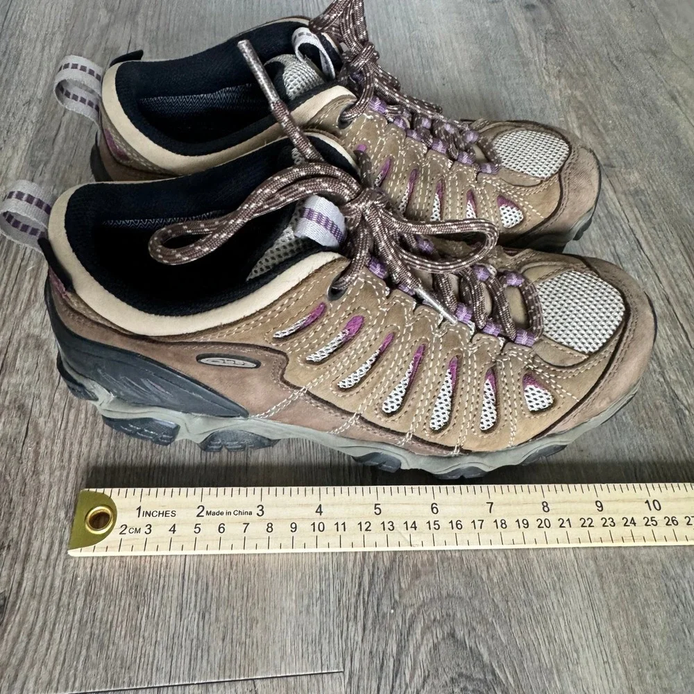 Oboz Sawtooth II Low B-DRY Waterproof Hiking Shoes Brown Purple Womens 8.5